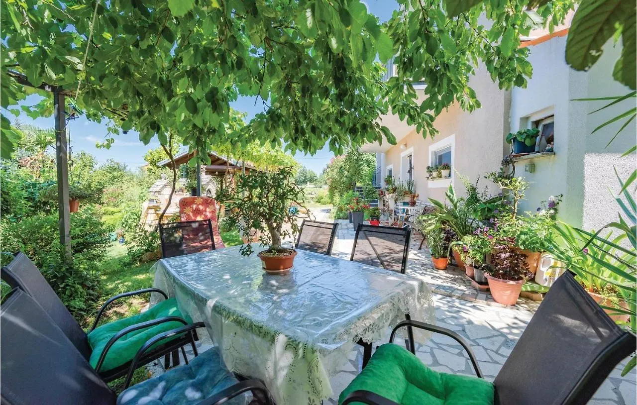 Beautiful Apartment In Modrusani With Wifi クロアチア