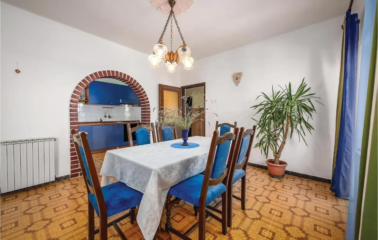 Beautiful Apartment In Modrusani With Wifi クロアチア